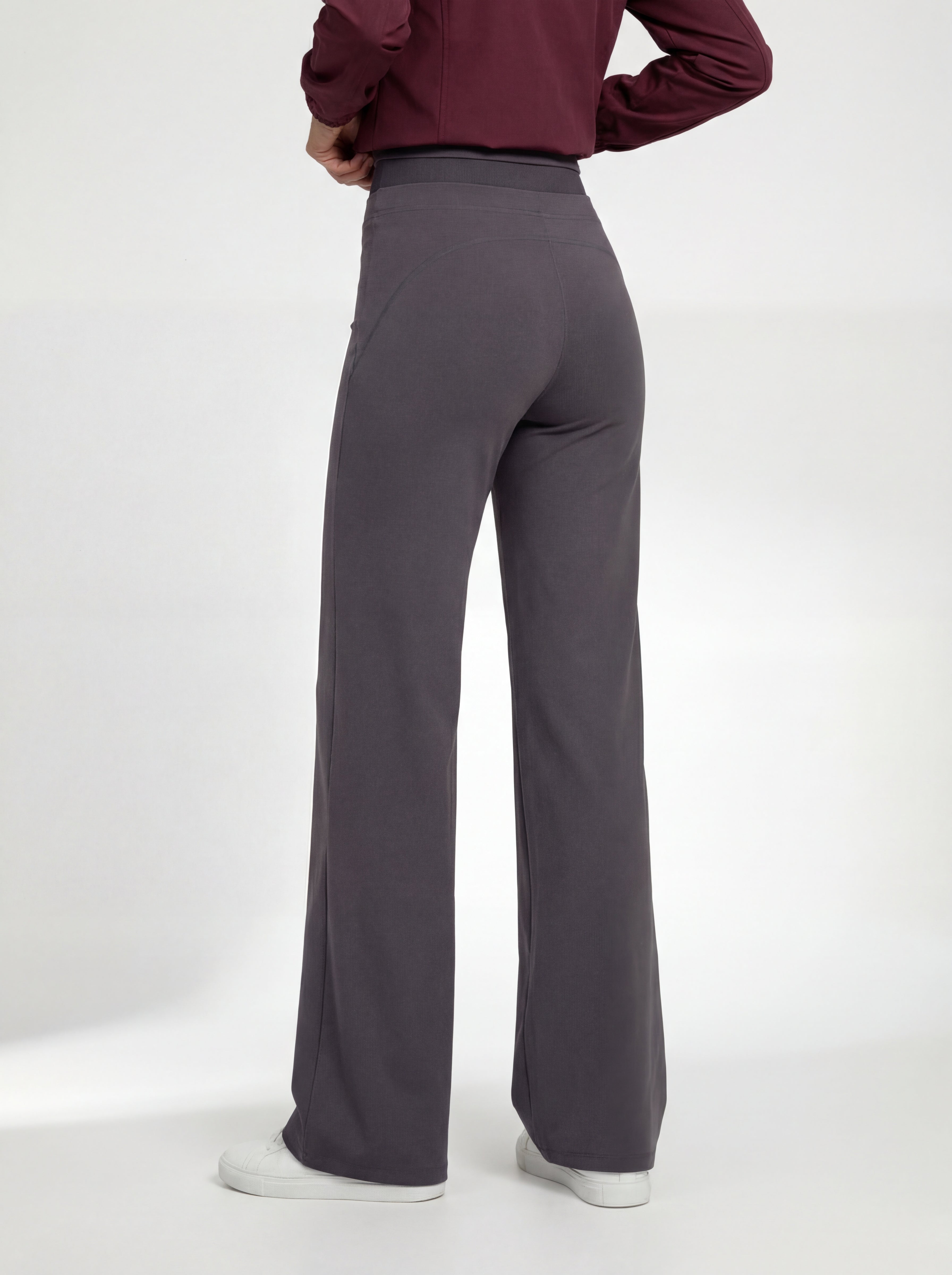 IMAGES FOR MILK TEA COLOUR SupportFlow Wide-Leg Training Pants