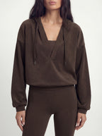 V-neck Performance Sportif Hoodie, Black Coffee
