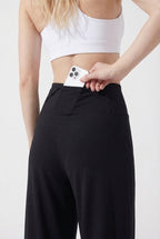 FlowSculpt® Relaxed Leggings, Black