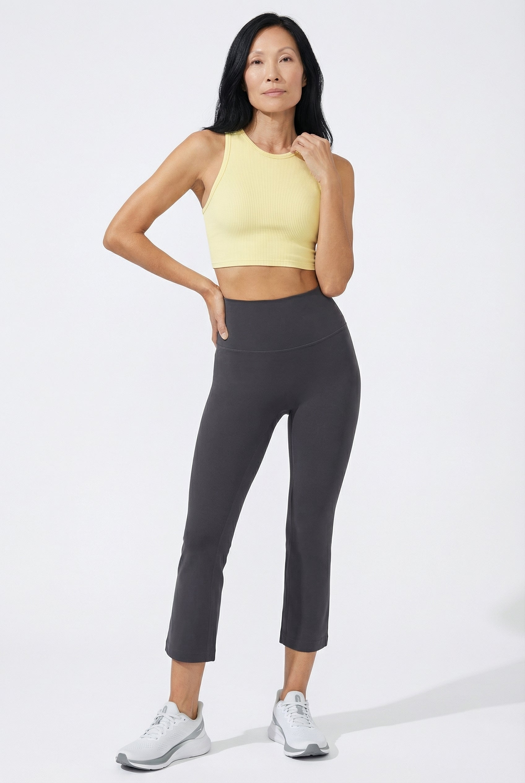 Micro-Flare Sculpt Training Pants Graphite, Grey