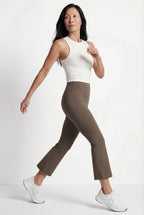 Micro-Flare Sculpt Training Pants, Tea Brown