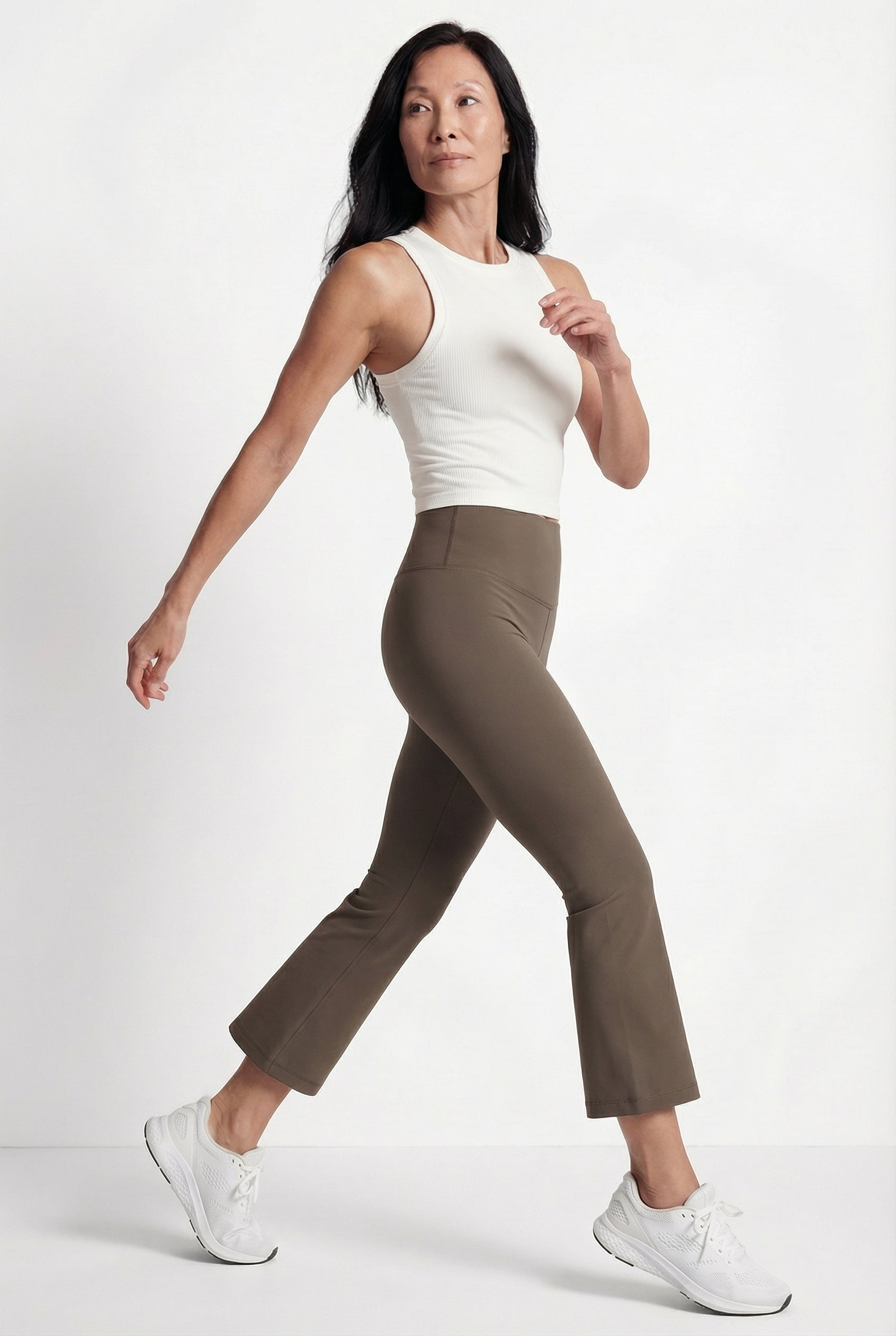 Micro-Flare Sculpt Training Pants, Tea Brown